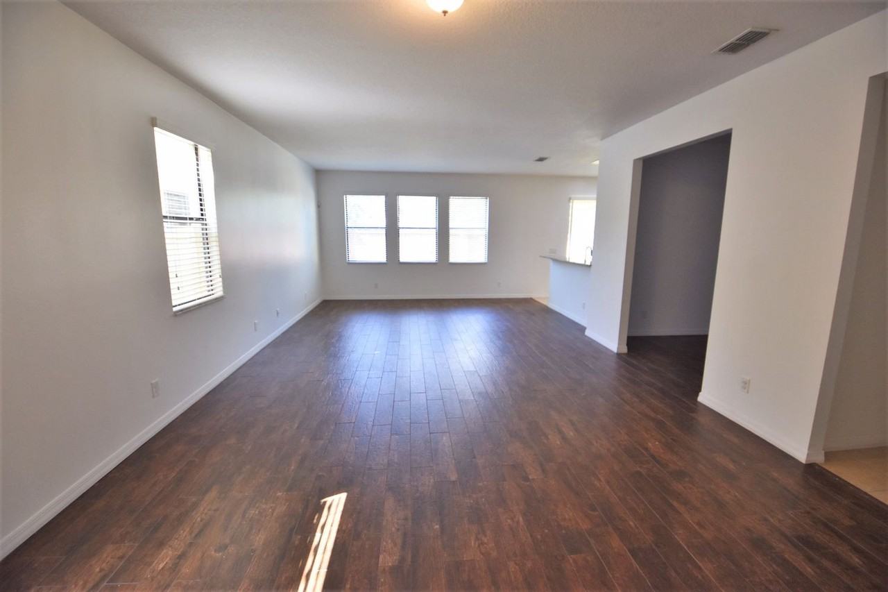 2003 Fishtail Fern Way - Photo 2 of 13