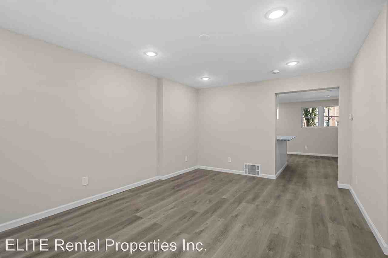 1009 Taylor Dr - Photo 3 of 21