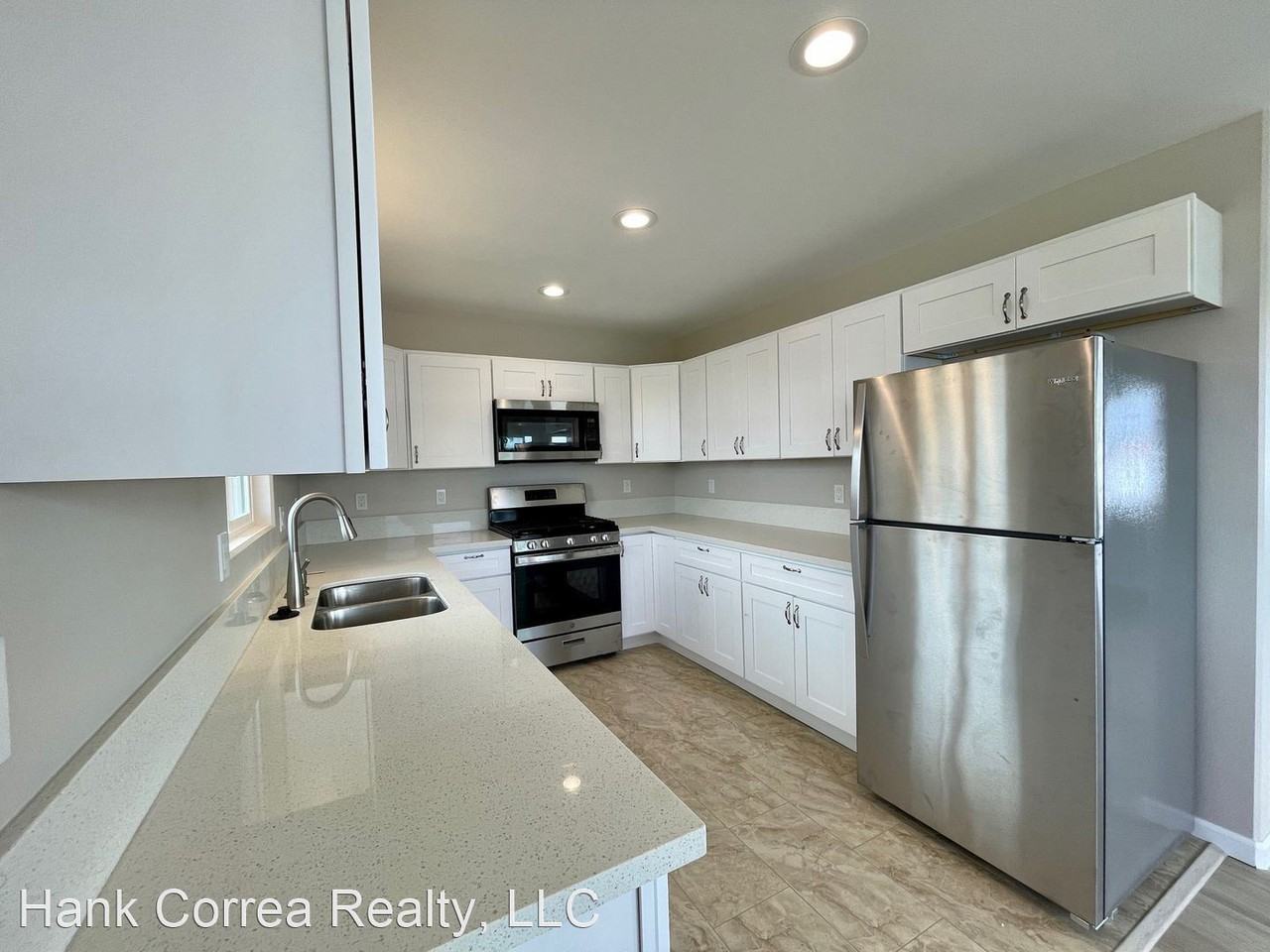 Mauna Loa St. - Photo 3 of 16