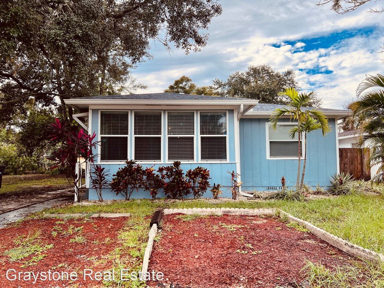 1930 Douglas Ave - Photo 2 of 30