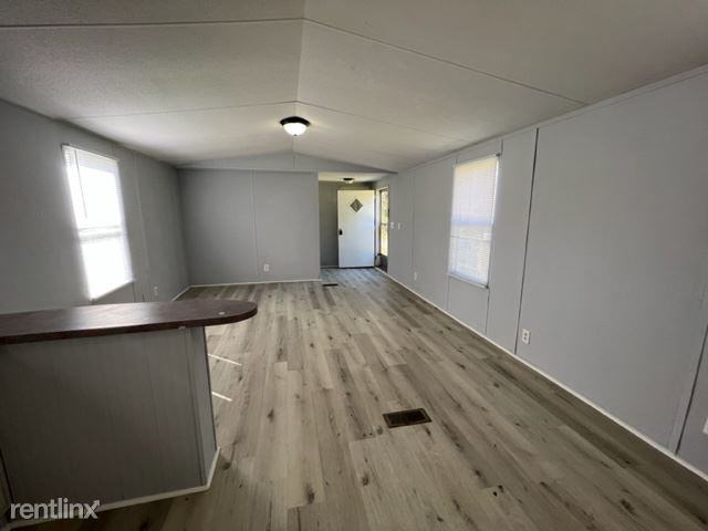 900 Frye Rd - Photo 3 of 11