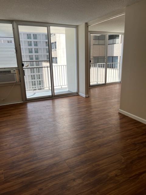 1611 Kapiolani Blvd #1105 - Photo 6 of 11