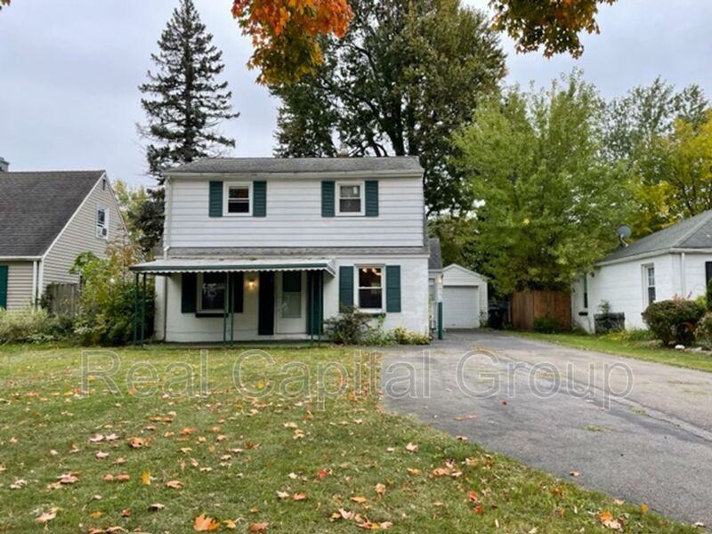 89 Koenig Rd - Photo 2 of 39