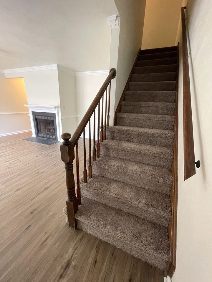 5523 Gates Landing Rd - Photo 2 of 33