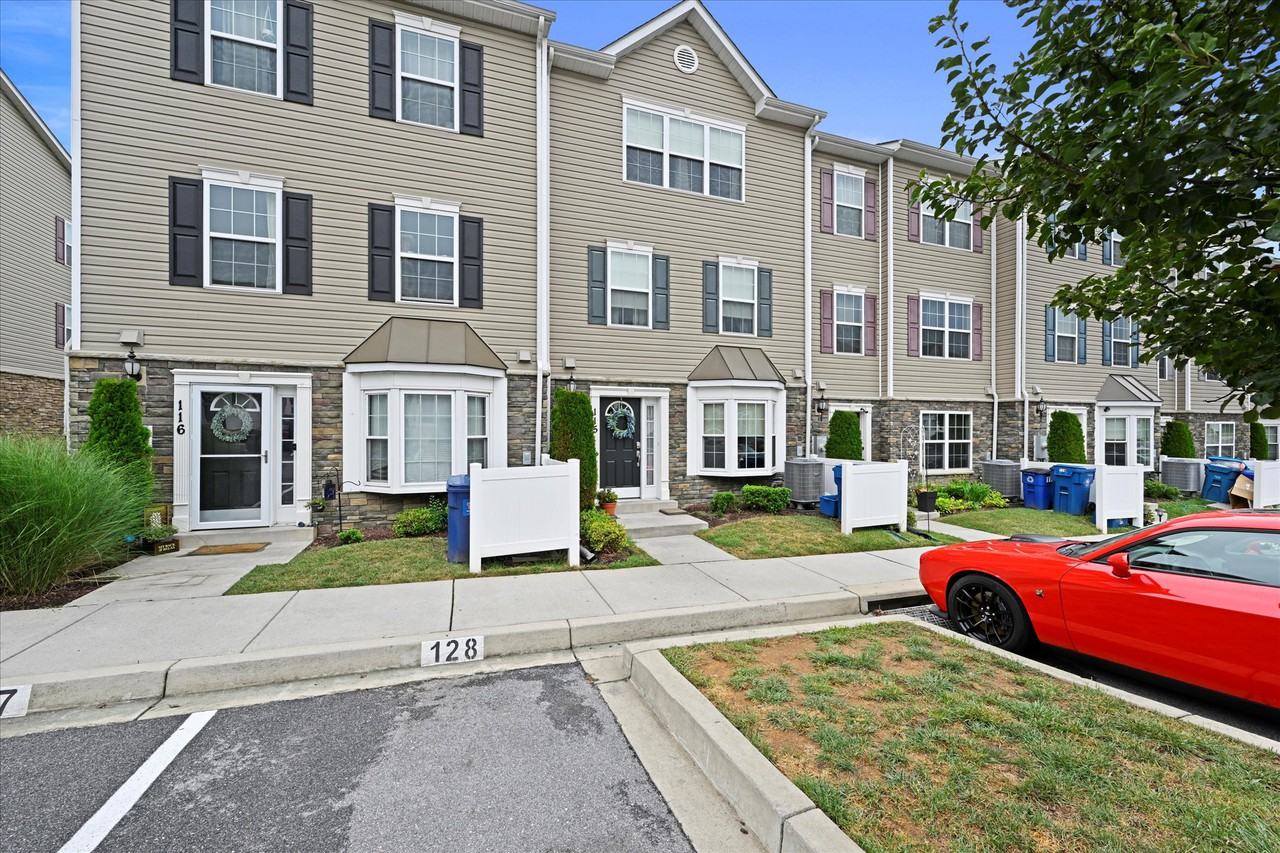 1820 Cassandra Dr #115 - Photo 2 of 27