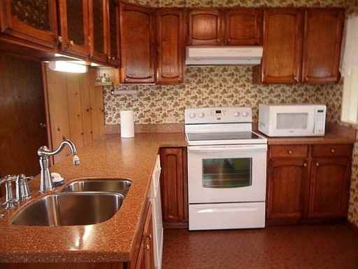 2611 Bench Dr - Photo 3 of 11