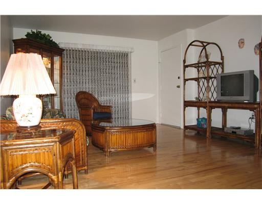 503 N Oaks Blvd #1 - Photo 2 of 6