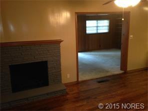 4024 E 52nd St - Photo 3 of 10
