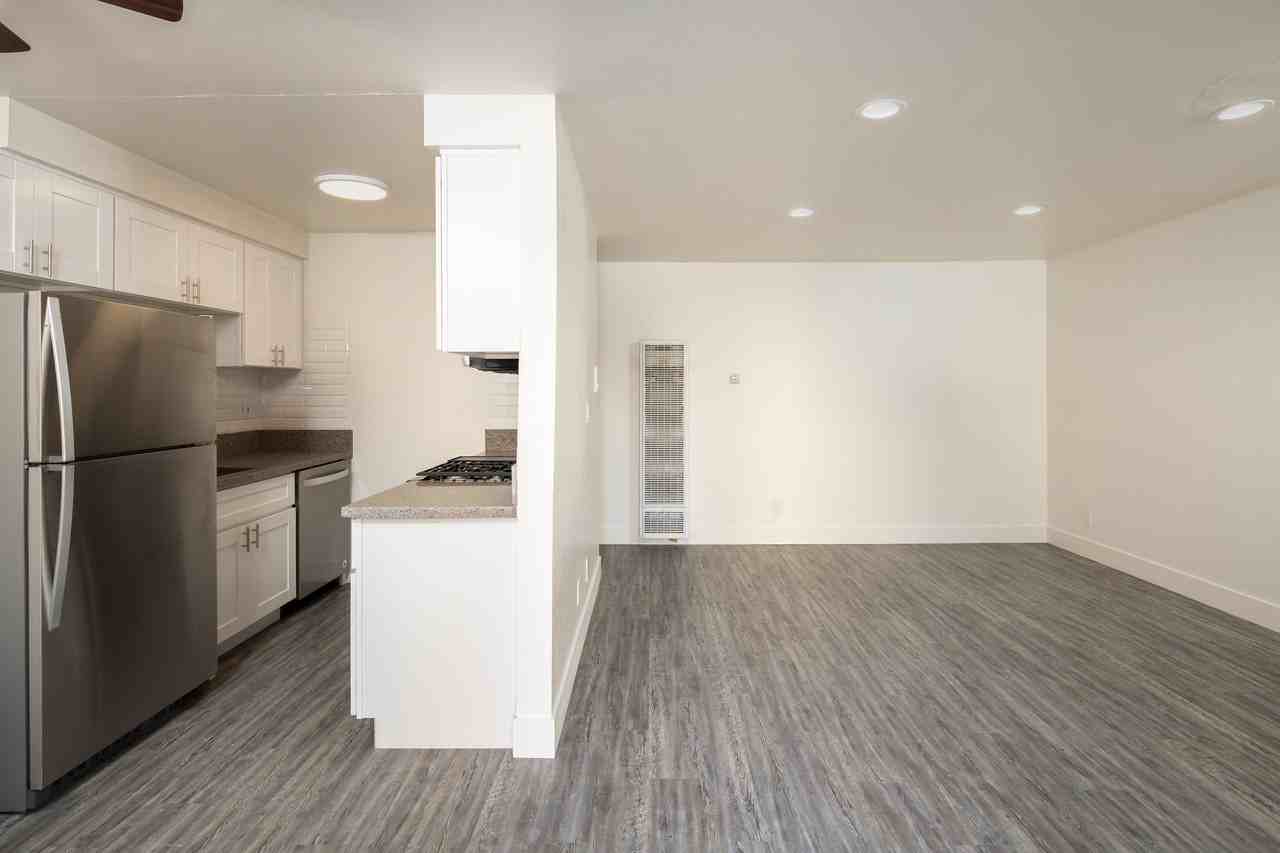 Laurel Pointe Apartments 13607 Cordary Ave, Hawthorne, CA 90250 Zumper