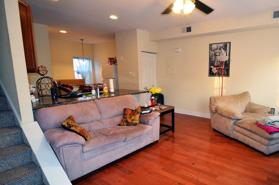 1009 Mt Vernon St- Unit 1 - Photo 2 of 5