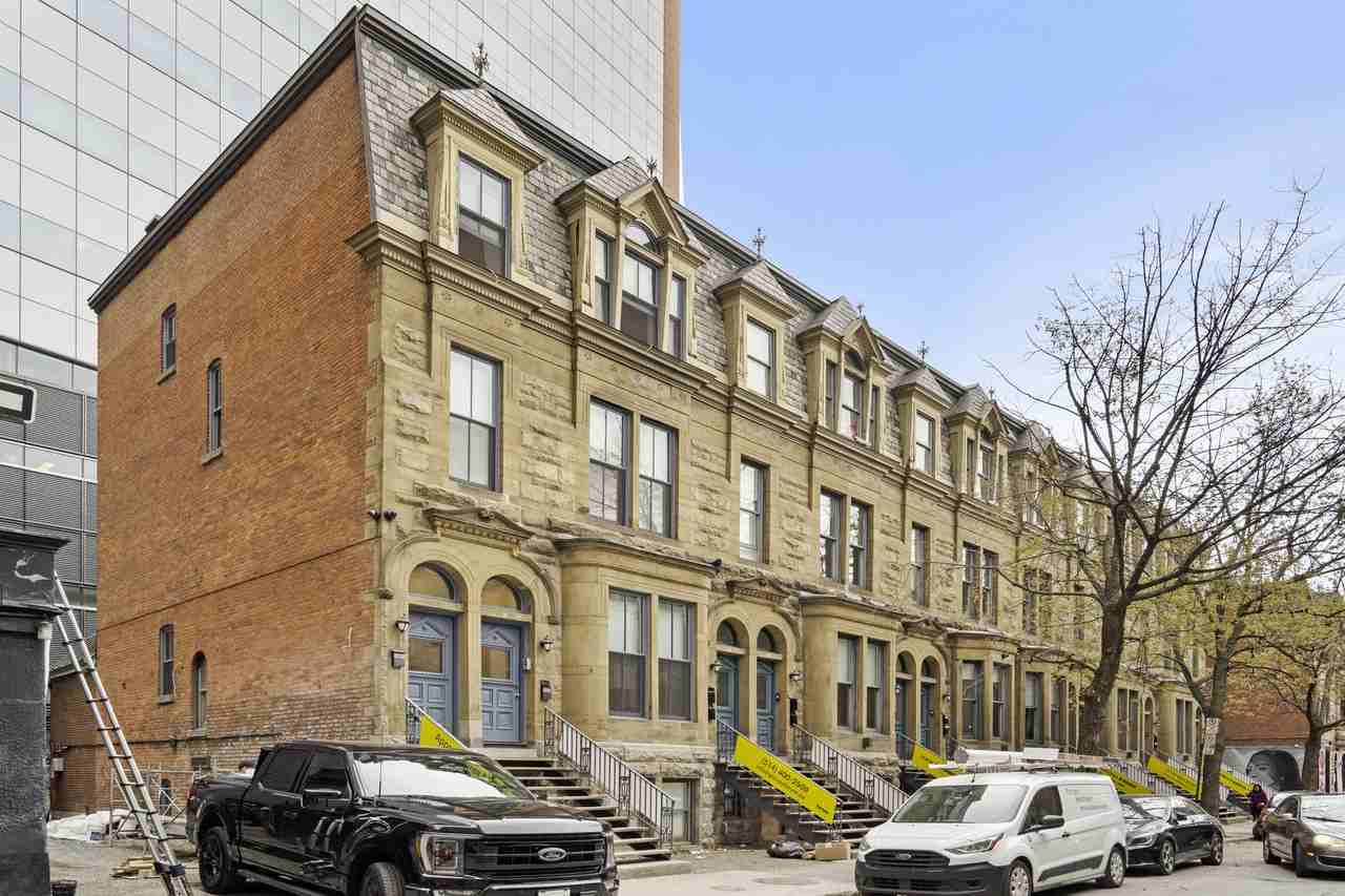 Apartments Pierce @Concordia - Photo 2 of 34