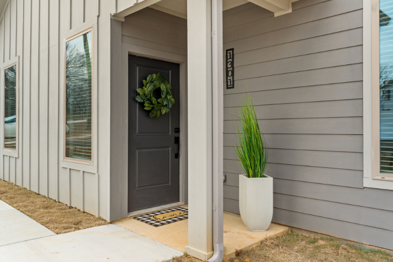 1301 Bells Dr - Photo 2 of 20