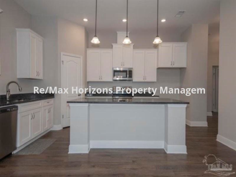 5746 Dunridge Dr - Photo 4 of 10