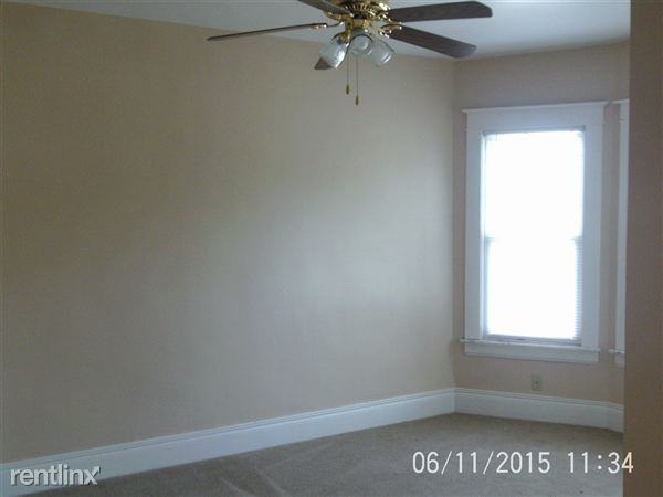 3121 Fenner St - Photo 3 of 4