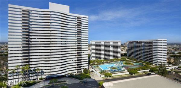 Barrington Avenue and Wilshire Boulevard - Photo 3 of 5