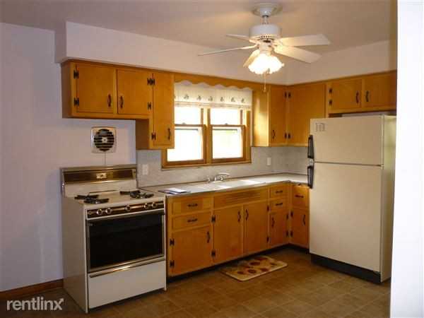 201 S 3rd Ave - Photo 3 of 4