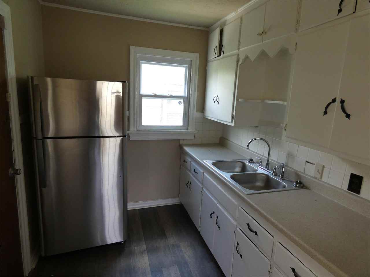 216 W Ercoupe Dr #1 - Photo 2 of 11