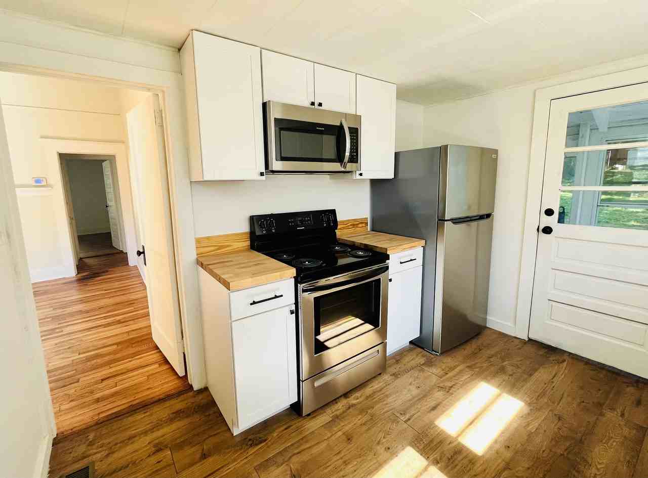 82 Hanover St #1 - Photo 5 of 18