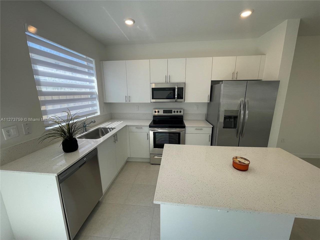 Sw 233rd Ter - Photo 3 of 5