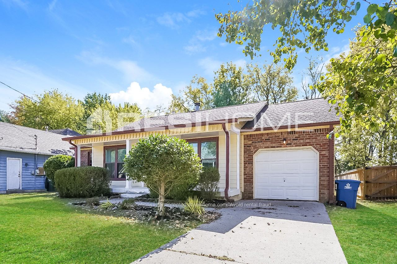 641 Hardin Shire Dr - Photo 3 of 23