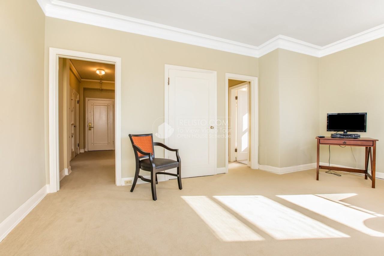 1800 Madison St #308 - Photo 3 of 17