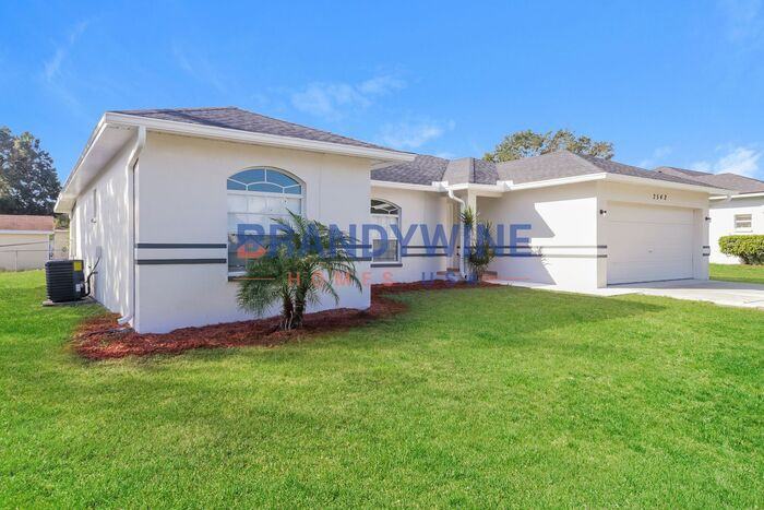 2542 Jennifer Dr - Photo 2 of 17