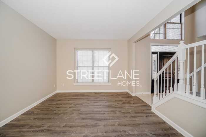 946 Dianthus Ct - Photo 2 of 15