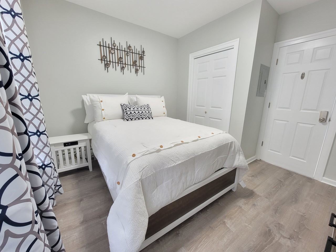 112 Van Block Avenue ##2N - Photo 7 of 10