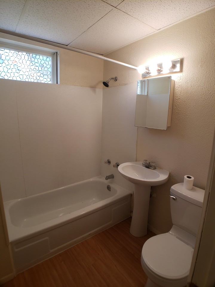 535 E Pittsburgh St #1 - Photo 4 of 6