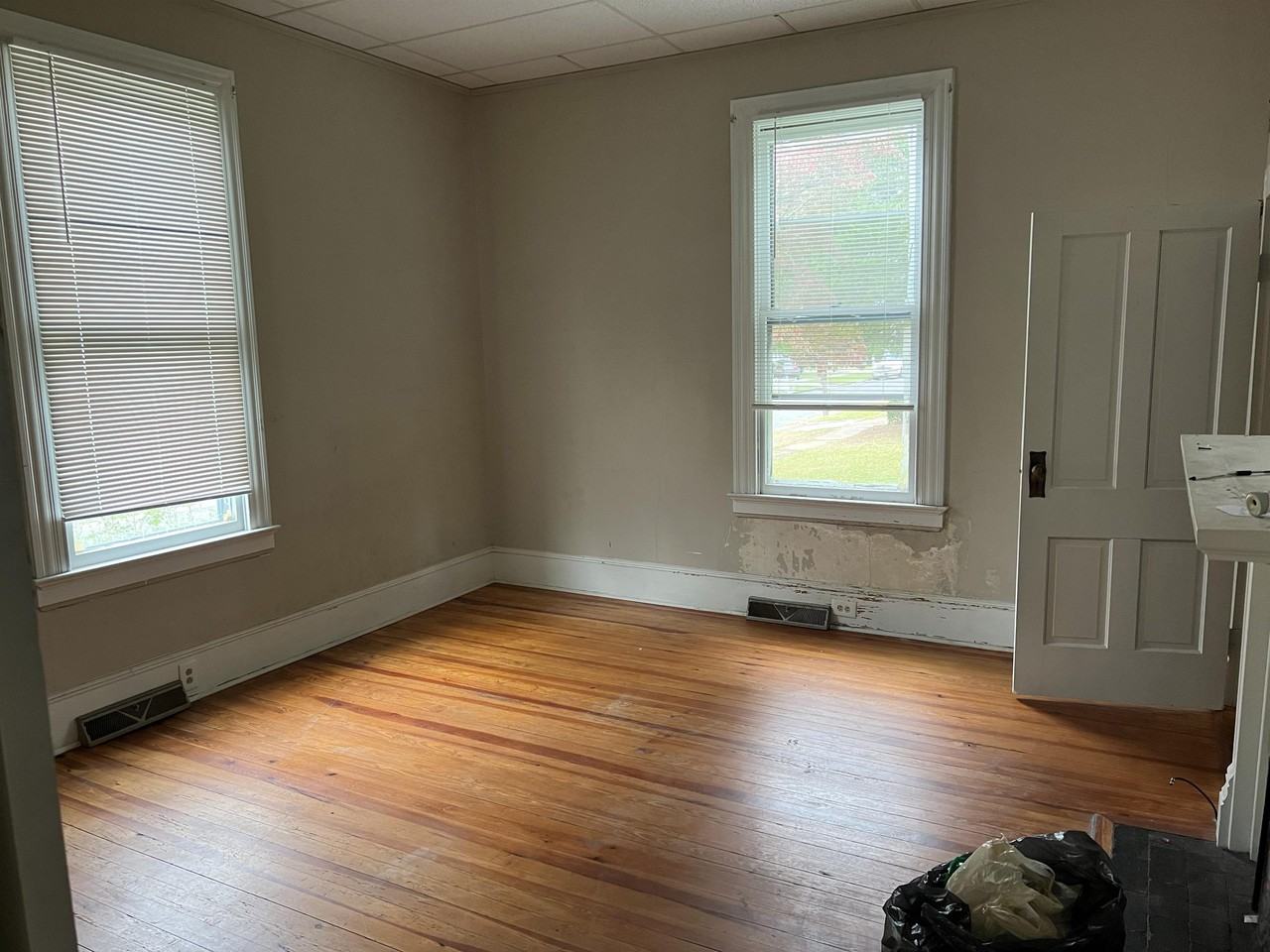 212 E Capitola Ave #1 - Photo 6 of 10