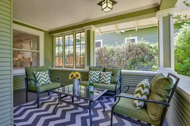 20375 Park Place - Photo 3 of 44