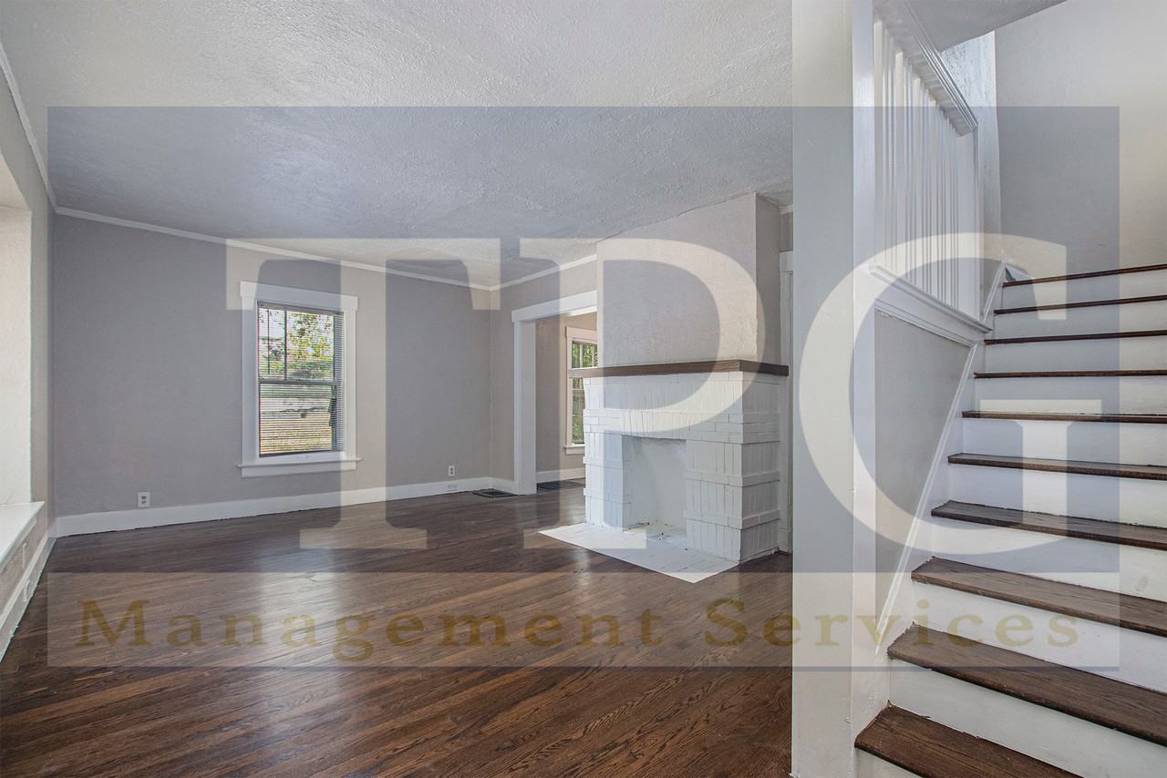 4241 Charlotte St #1 - Photo 5 of 23