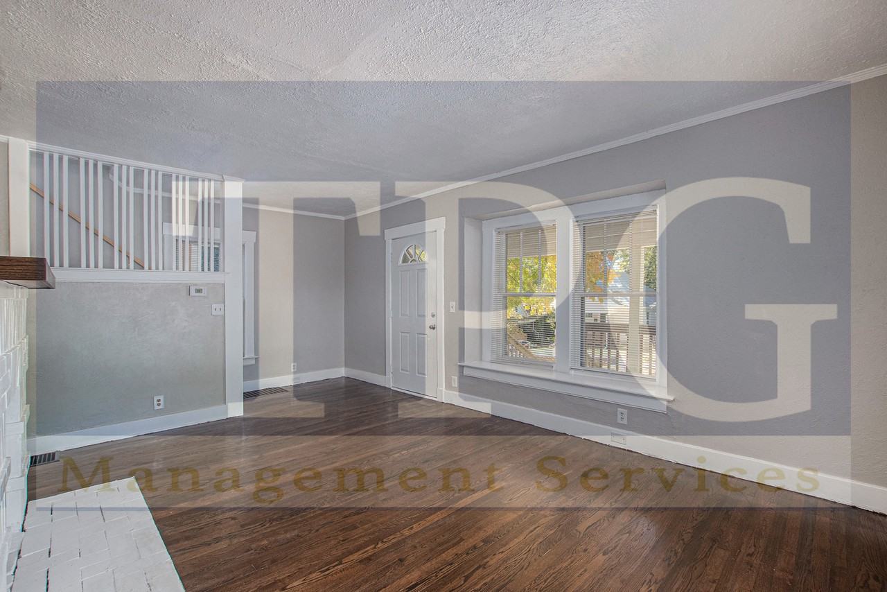 4241 Charlotte St #1 - Photo 6 of 23