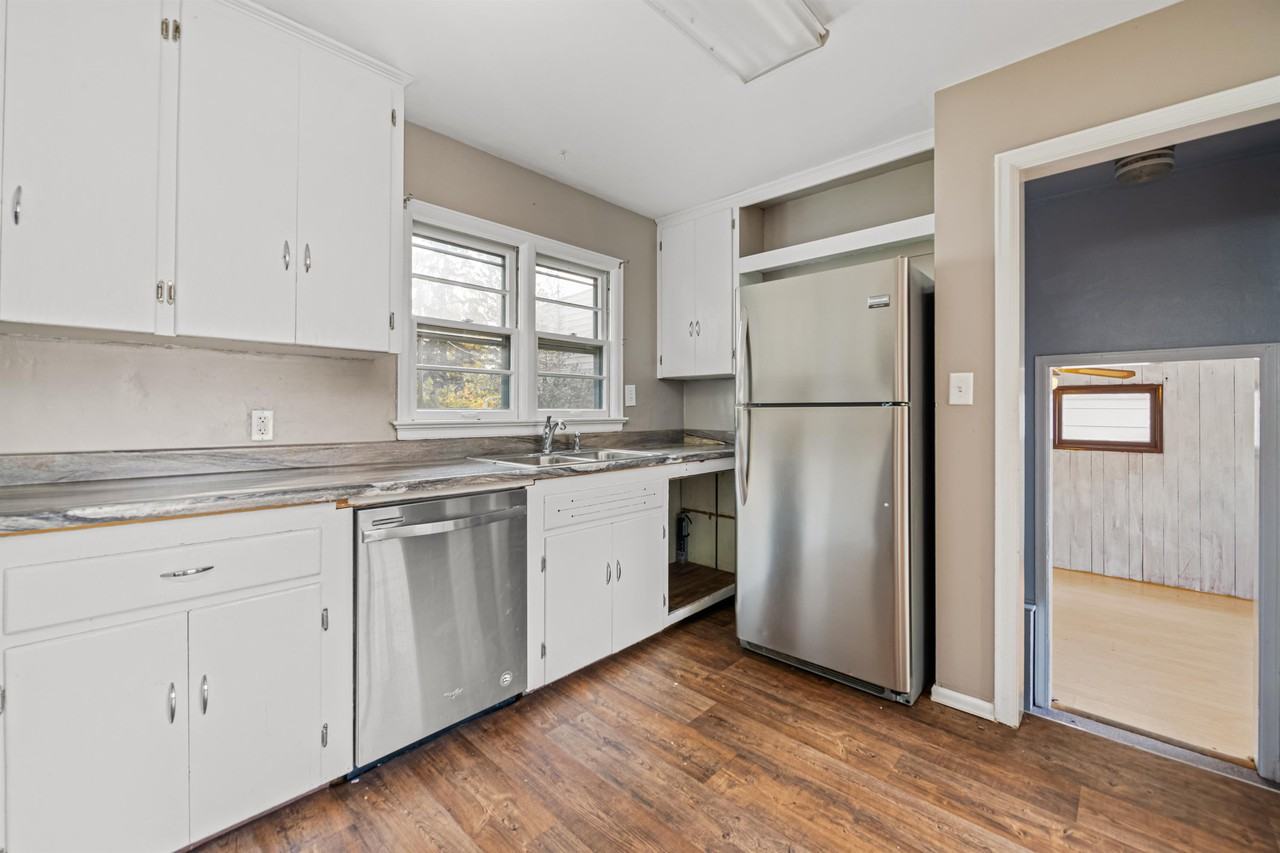 1506 E Park Ave #1 - Photo 6 of 10