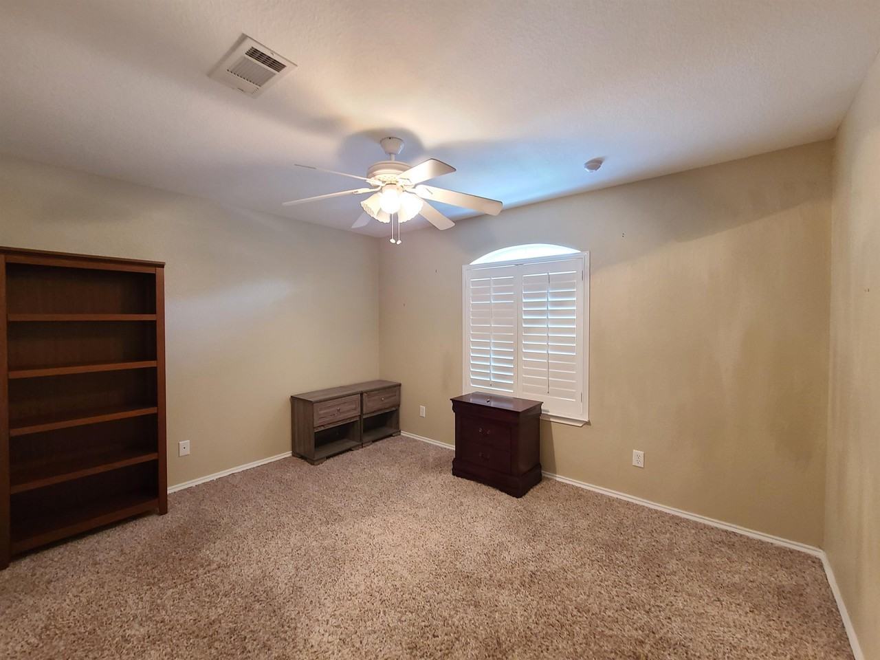 4631 Bowie Dr #1 - Photo 6 of 11
