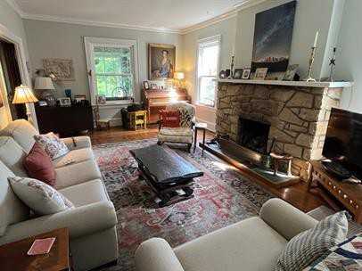 837 Edgewood Dr - Photo 3 of 21