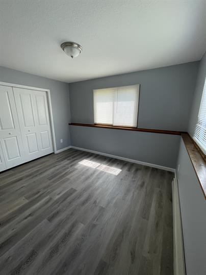 1402 Division Street West - Photo 3 of 5