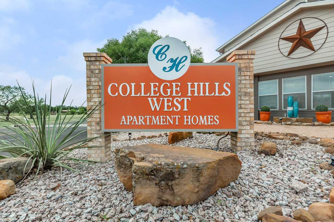 College Hills West Apartments - Photo 2 of 45