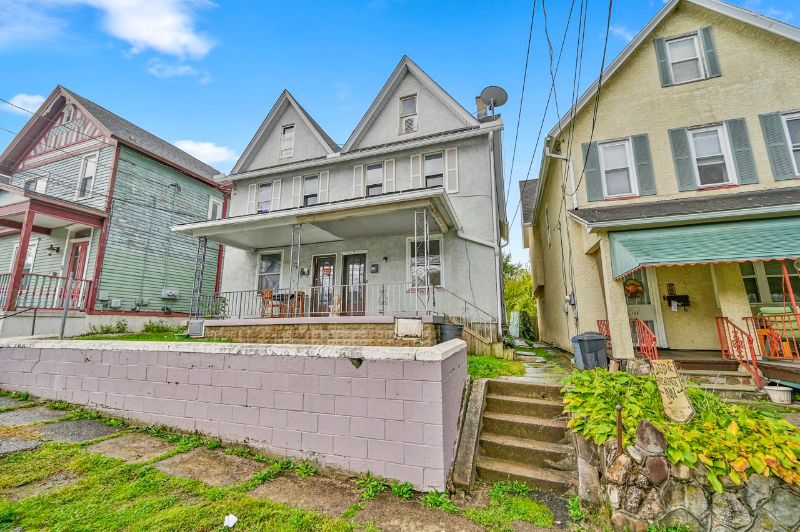 114 New York St - Photo 3 of 39