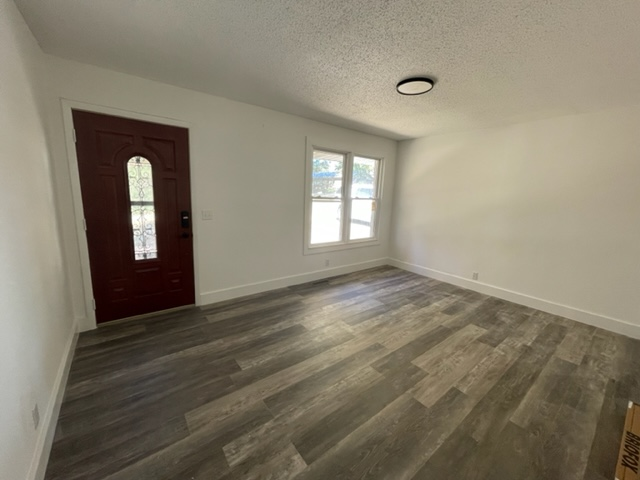 1704 Walnut Ave - Photo 2 of 12