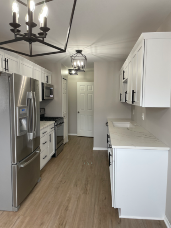 22098 Edgewater - Photo 4 of 14