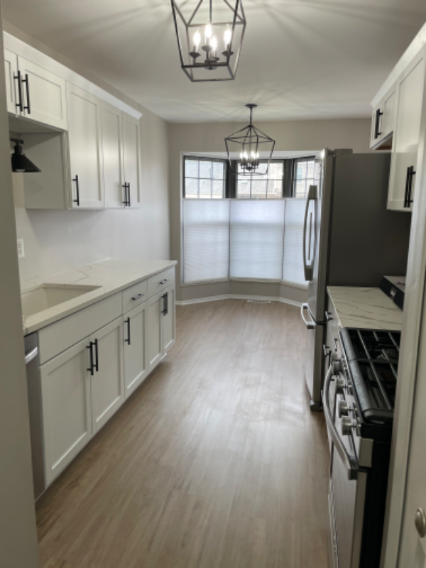 22098 Edgewater - Photo 5 of 14