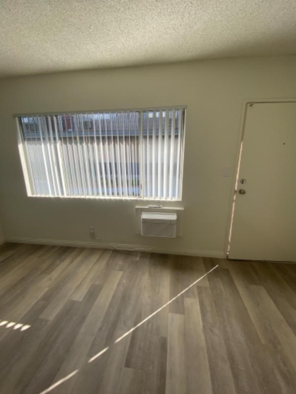 820 S Walnut Ave #824D - Photo 2 of 34