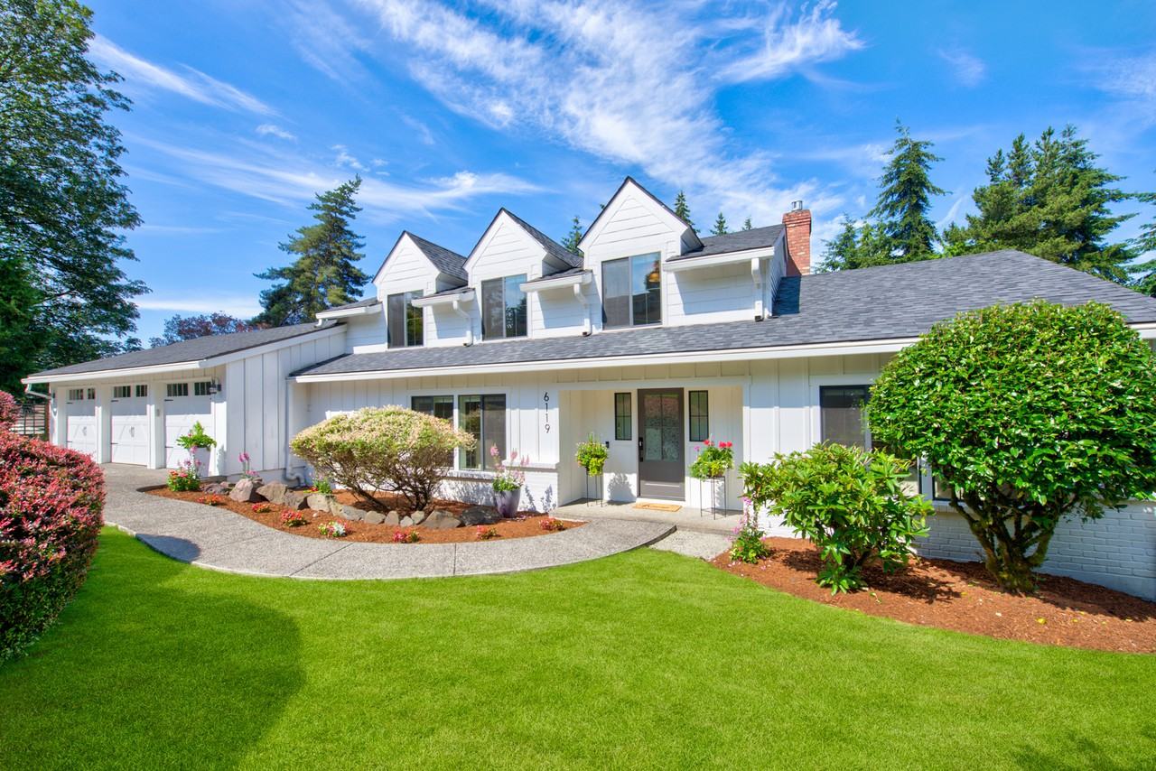 6119 114th Ave Ne #1 - Photo 2 of 45