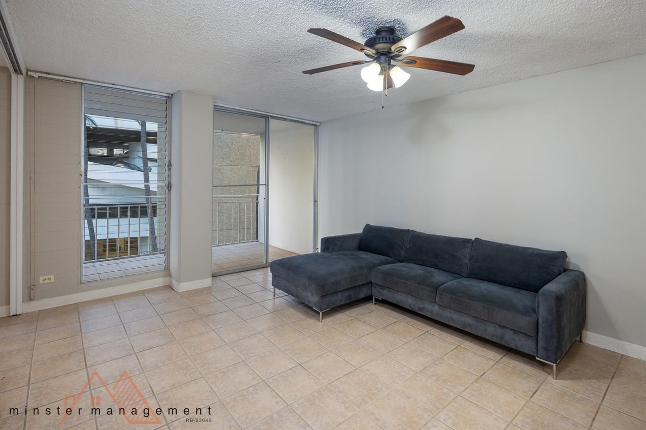 225 Liliuokalani Ave Apt 4d #4D - Photo 5 of 15