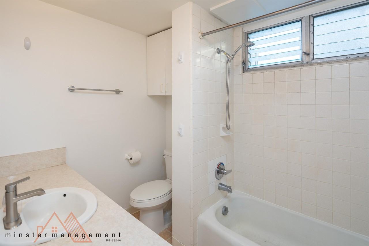225 Liliuokalani Ave Apt 4d #4D - Photo 7 of 15
