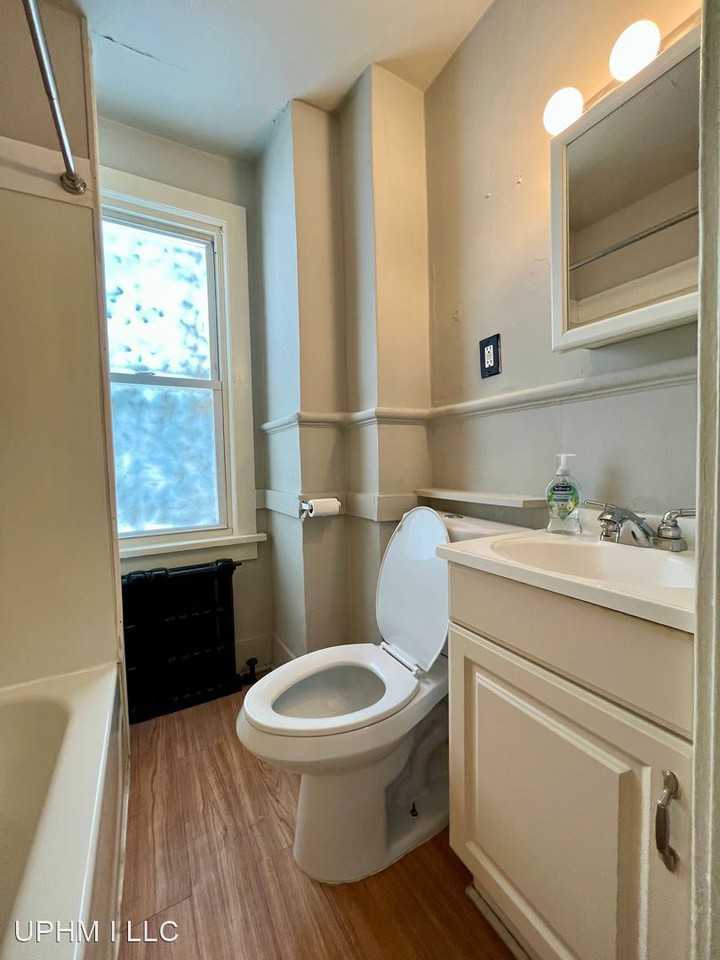 346 Washington Street - Photo 3 of 9