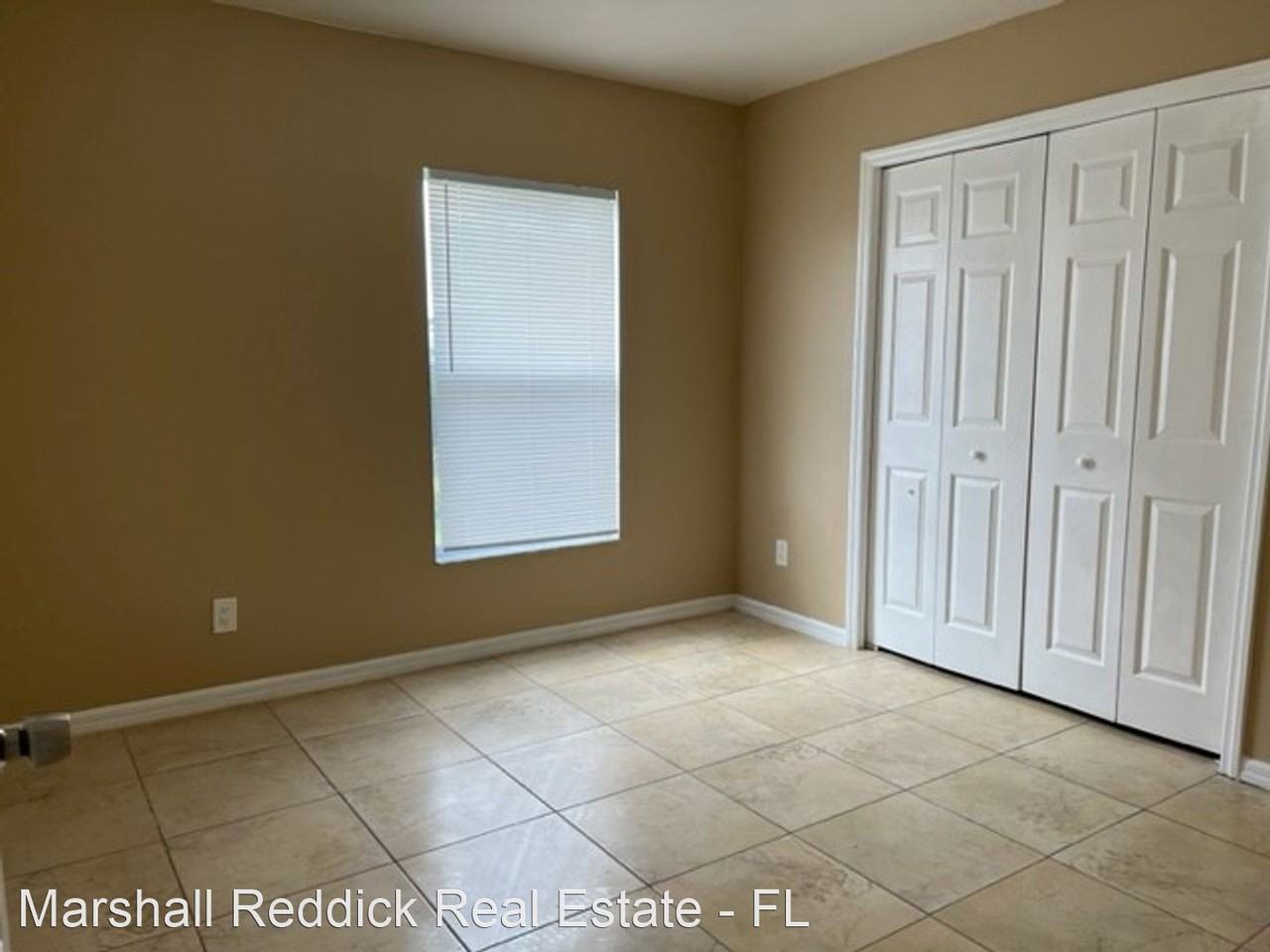 228-230 Hightower Avenue S - Photo 2 of 9