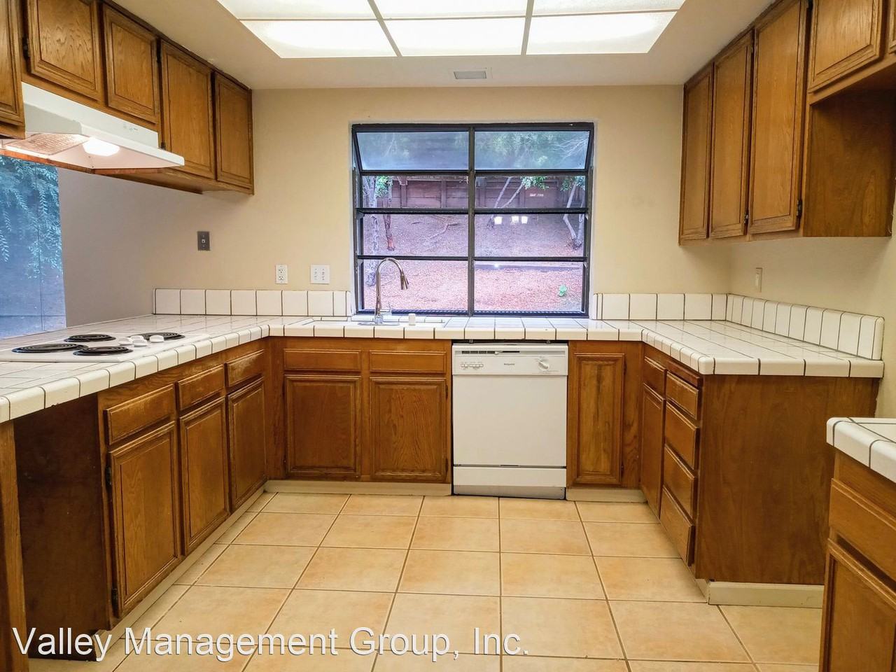 3515 Feller Ave - Photo 2 of 43