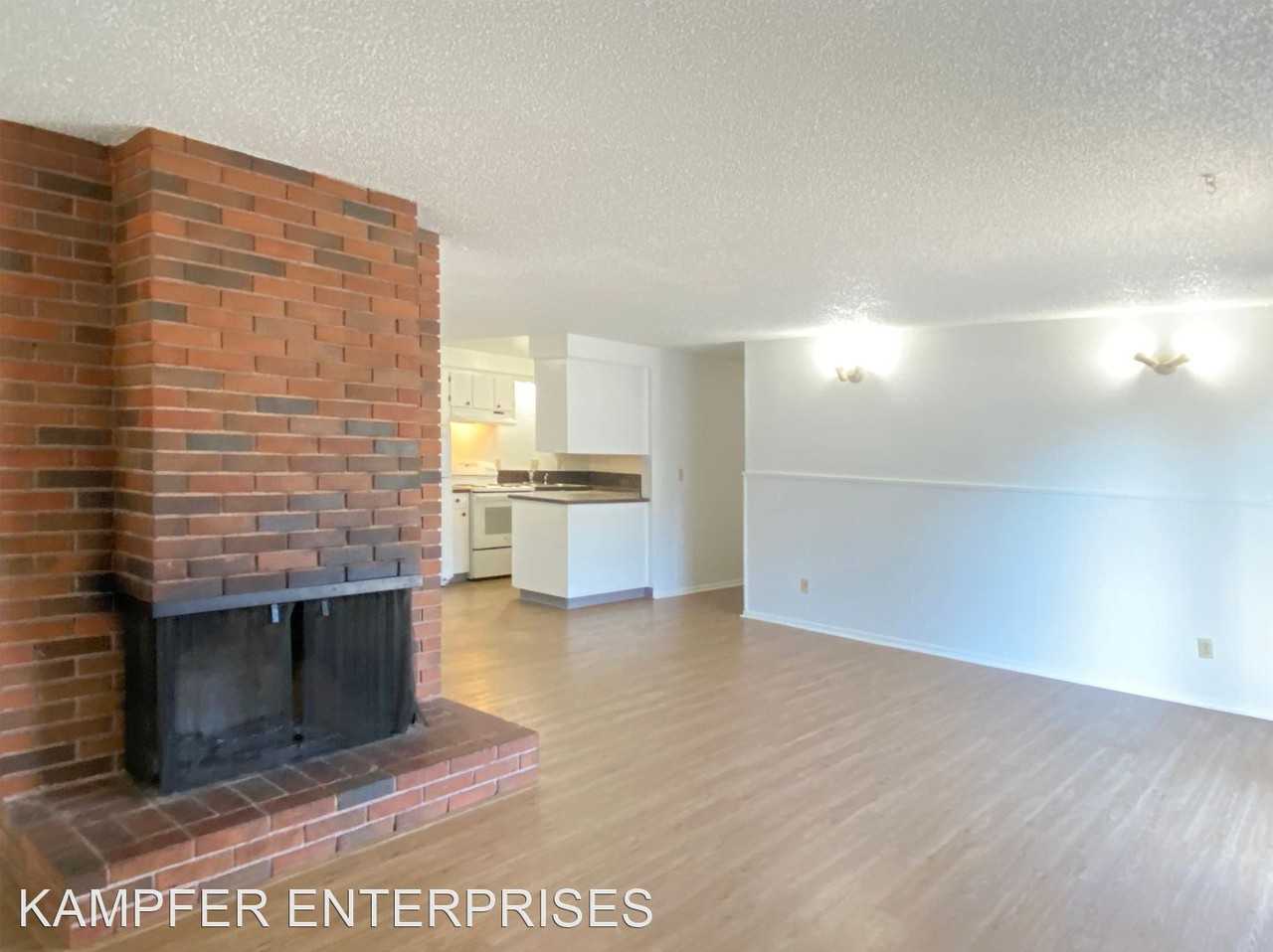 585-587 NW WALNUT - Photo 2 of 21